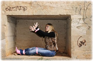 Bondage photo pic picture Belle boots, outdoor, rope bondage