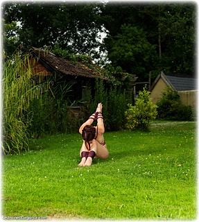 Bondage photo pic picture Sammie B rope bondage, barefoot, nude, outdoor